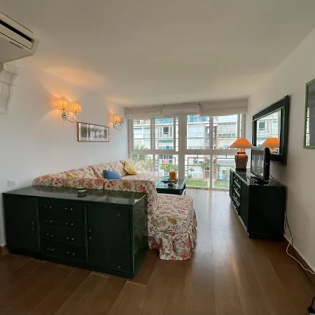 Acogedor Apartamento Con Piscina Y Vistas Al Mar بينالماذينا