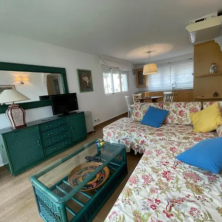 Acogedor Apartamento Con Piscina Y Vistas Al Mar