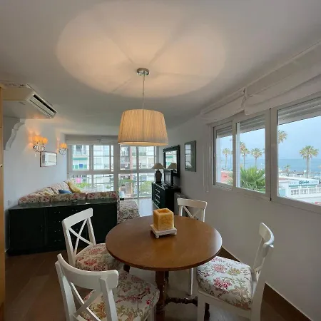 Acogedor Apartamento Con Piscina Y Vistas Al Mar Benalmadena